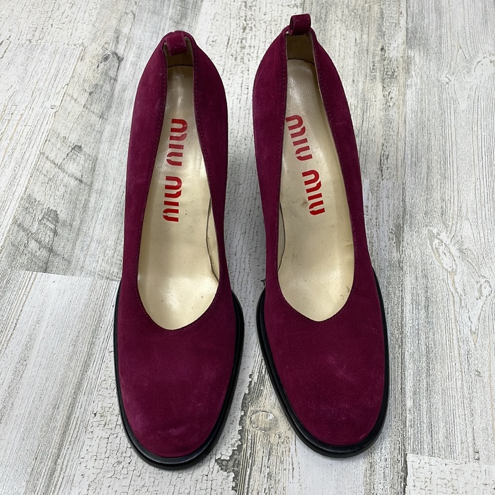 Miu Miu Fuchsia Suede Heels with Black Chunky Heel - Picture 2 of 14